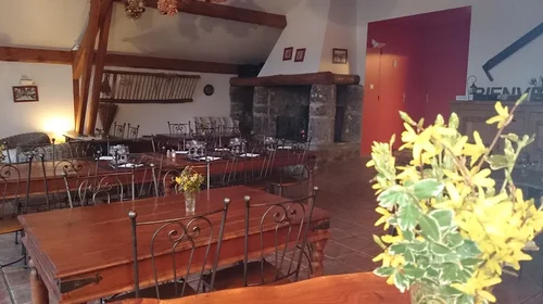 La table d'hôte du Gite des Busserolles en Aveyron