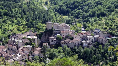 Peyreleau, village des Gorges du Tarn en Aveyron